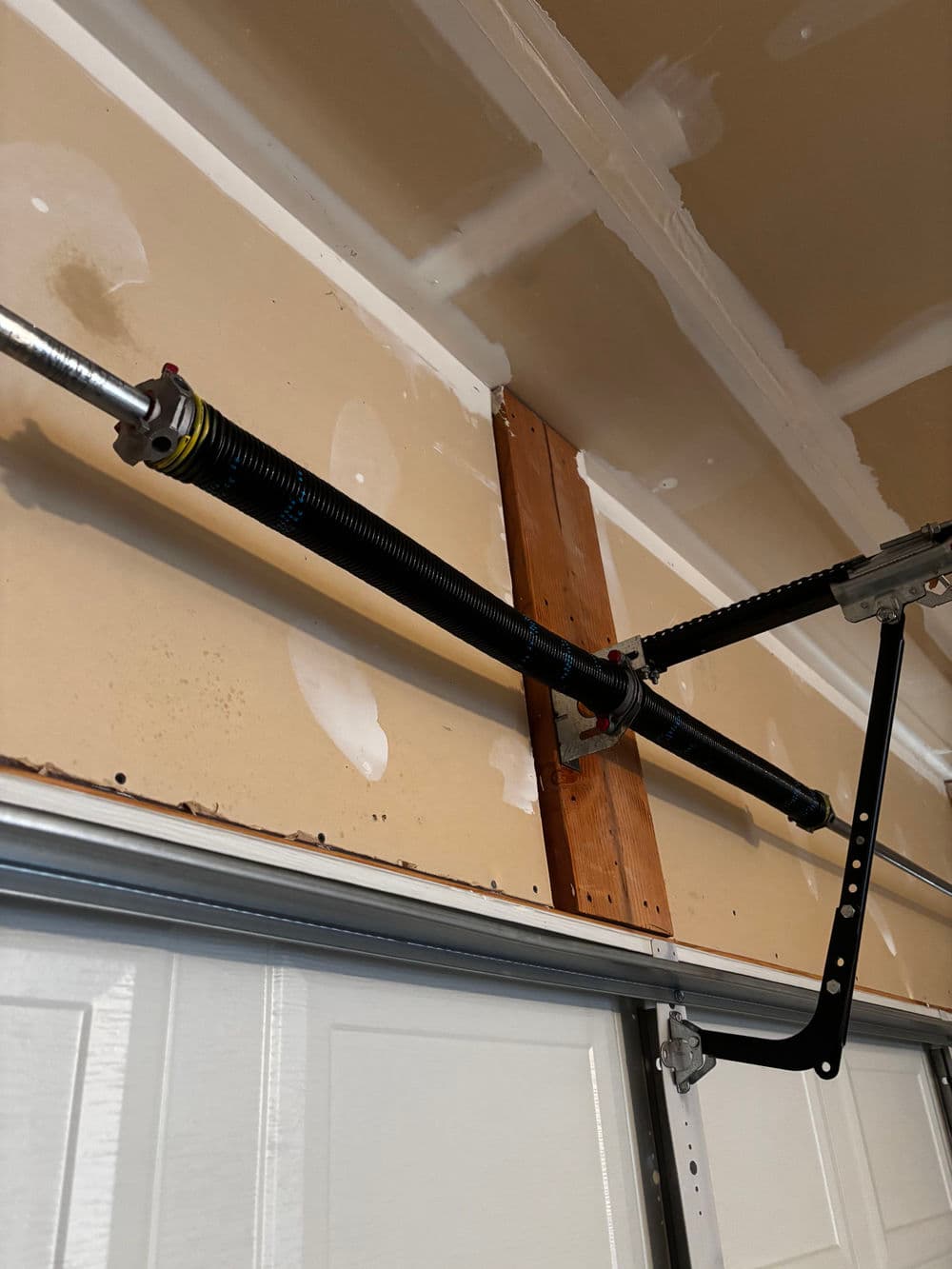 Gallery photos for Emergency Garage Door Repair in Lehi: Image #5