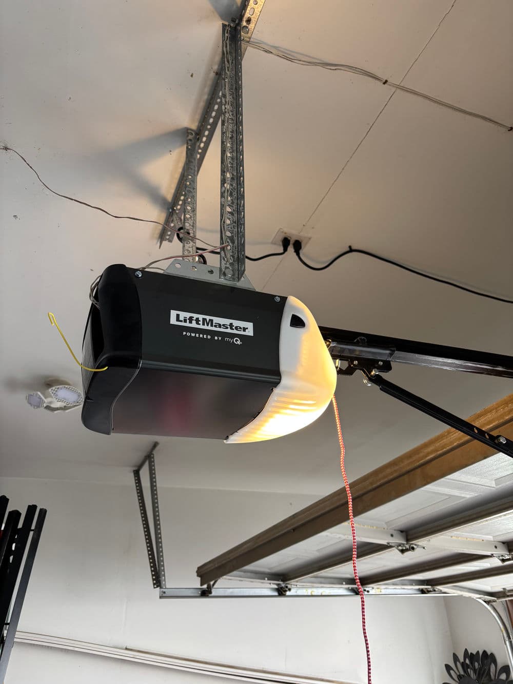 Project Reliable Garage Door Opener Replacement in Orem image