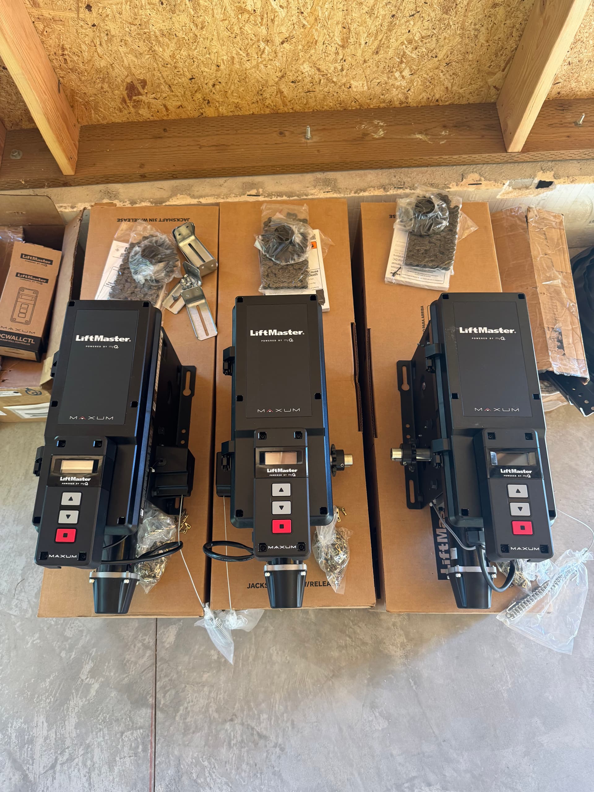 Three LiftMaster Maxum Jackshaft Operators Ready for a Commercial Upgrade image